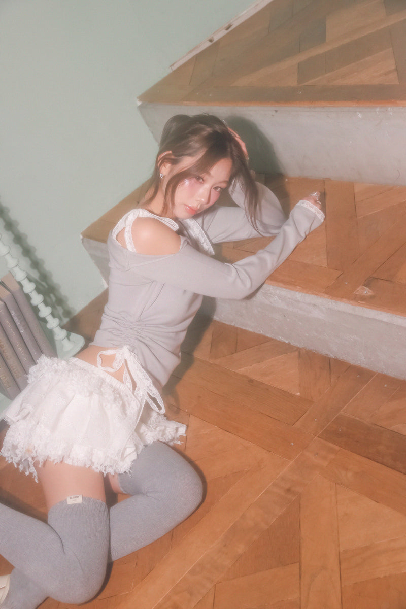 Lace ribbon tops（Knit tops）