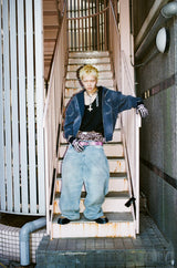 子弹标志水钻拉链连帽衫 