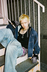 子弹标志水钻拉链连帽衫 