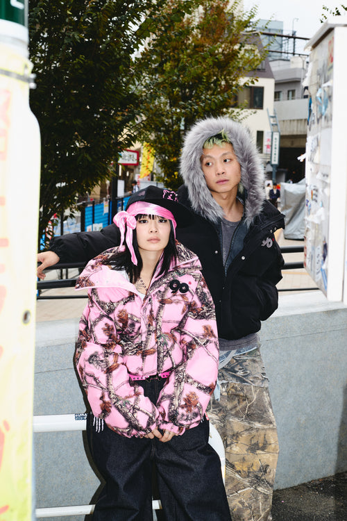 90 로고가 풍부한 복도 재킷