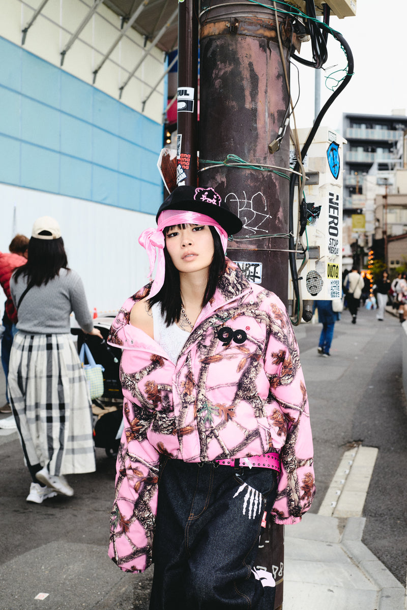 90 로고가 풍부한 복도 재킷