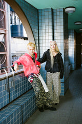 子弹标志水钻拉链连帽衫 