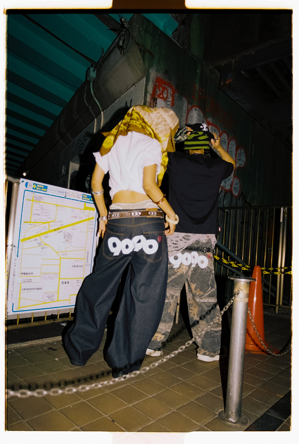 9090 OG Logo Painted Denim Pants – YZ