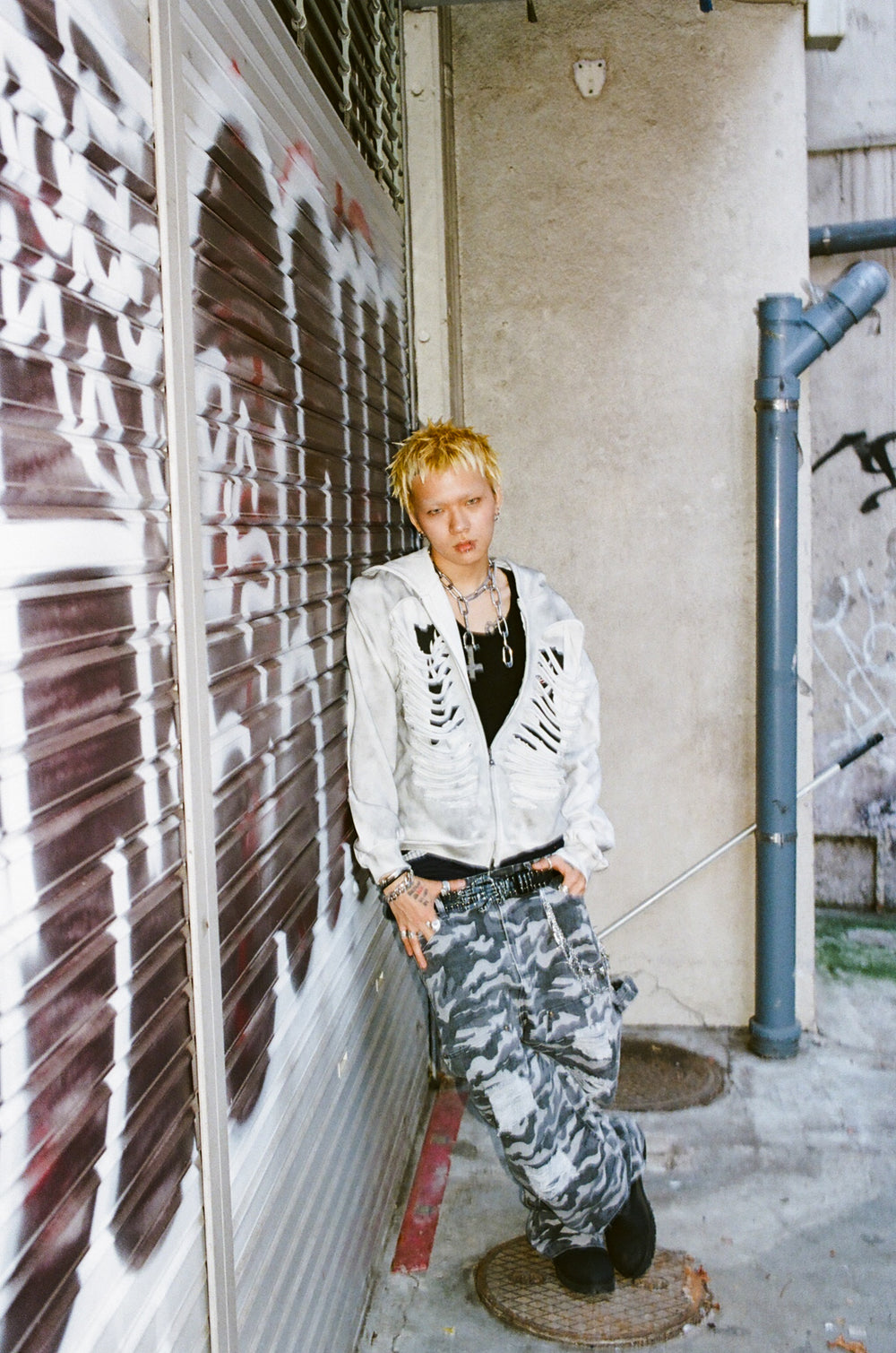 Bone Distressed Zip Hoodie – YZ