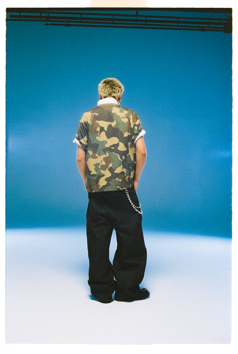 CAMOUFLAGE EMBLEM TEE ブラック　XL NINETY Arch Logo Studded Tee – YZ