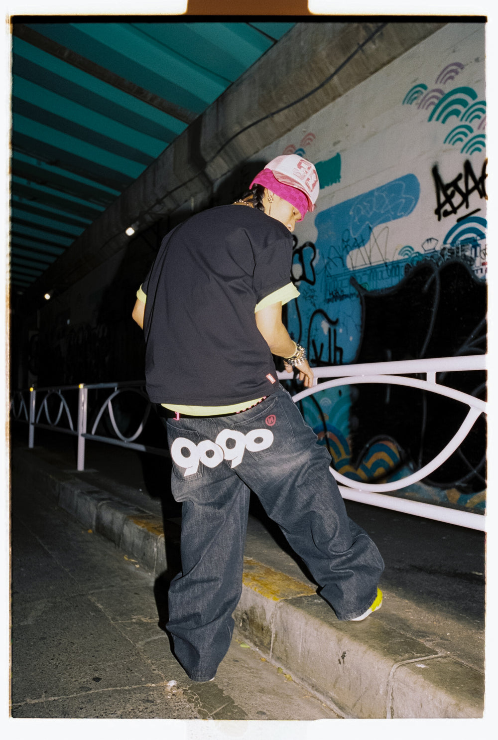 9090 OG Logo Painted Denim Pants – YZ