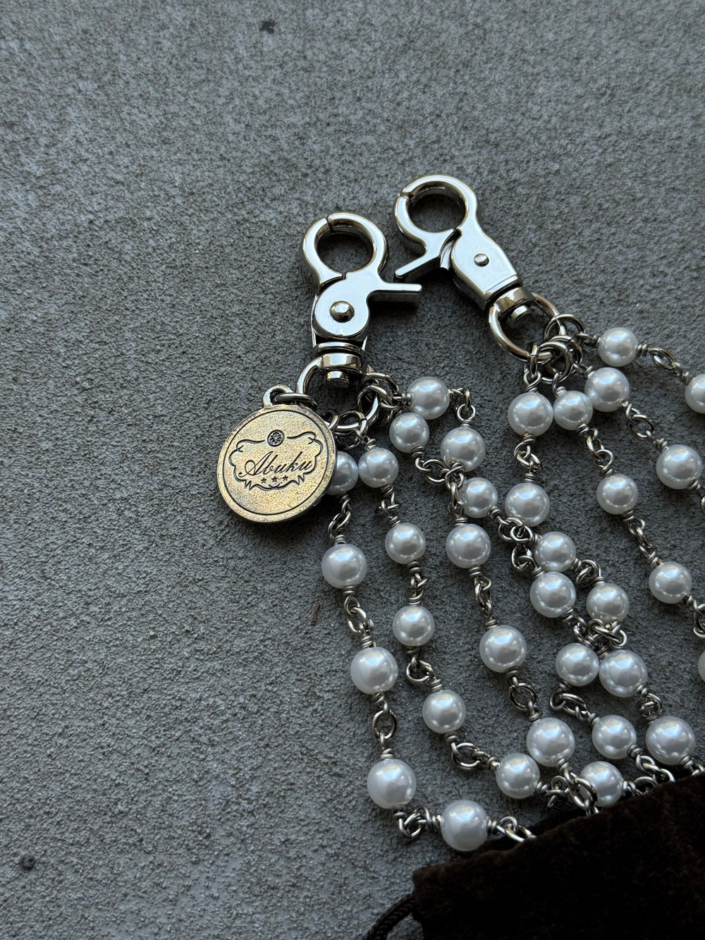 Pearl Wallet Chain – YZ