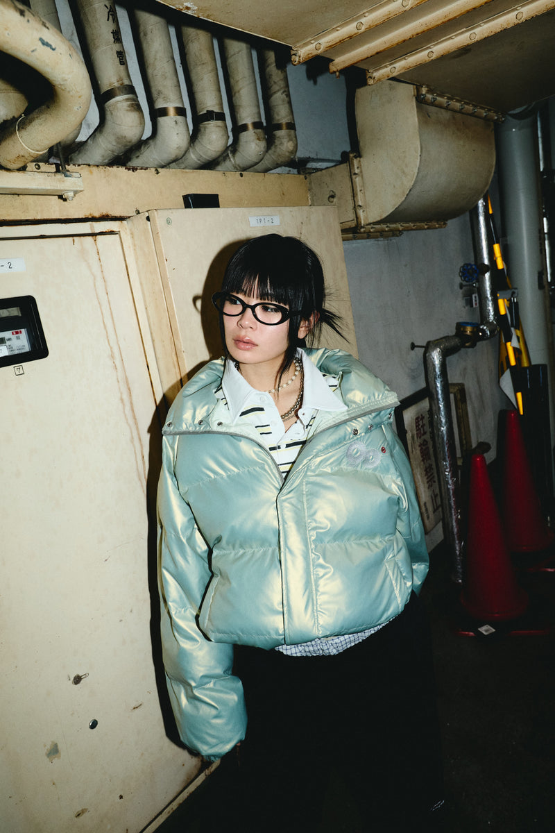 90 로고가 풍부한 복도 재킷