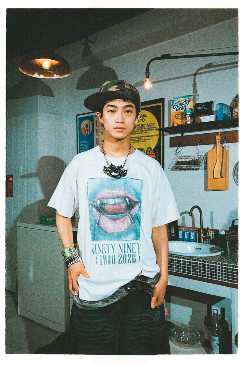 Lips Graphic Tee – YZ