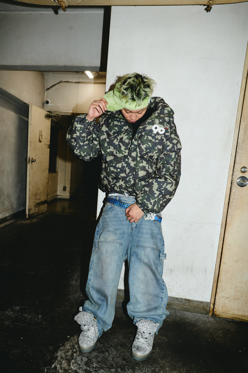 90 로고가 풍부한 복도 재킷