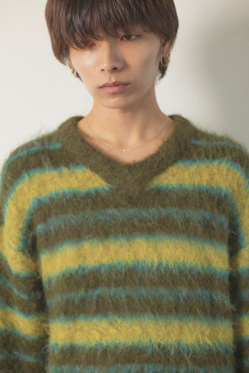 wool mix shaggy v neck border sweater