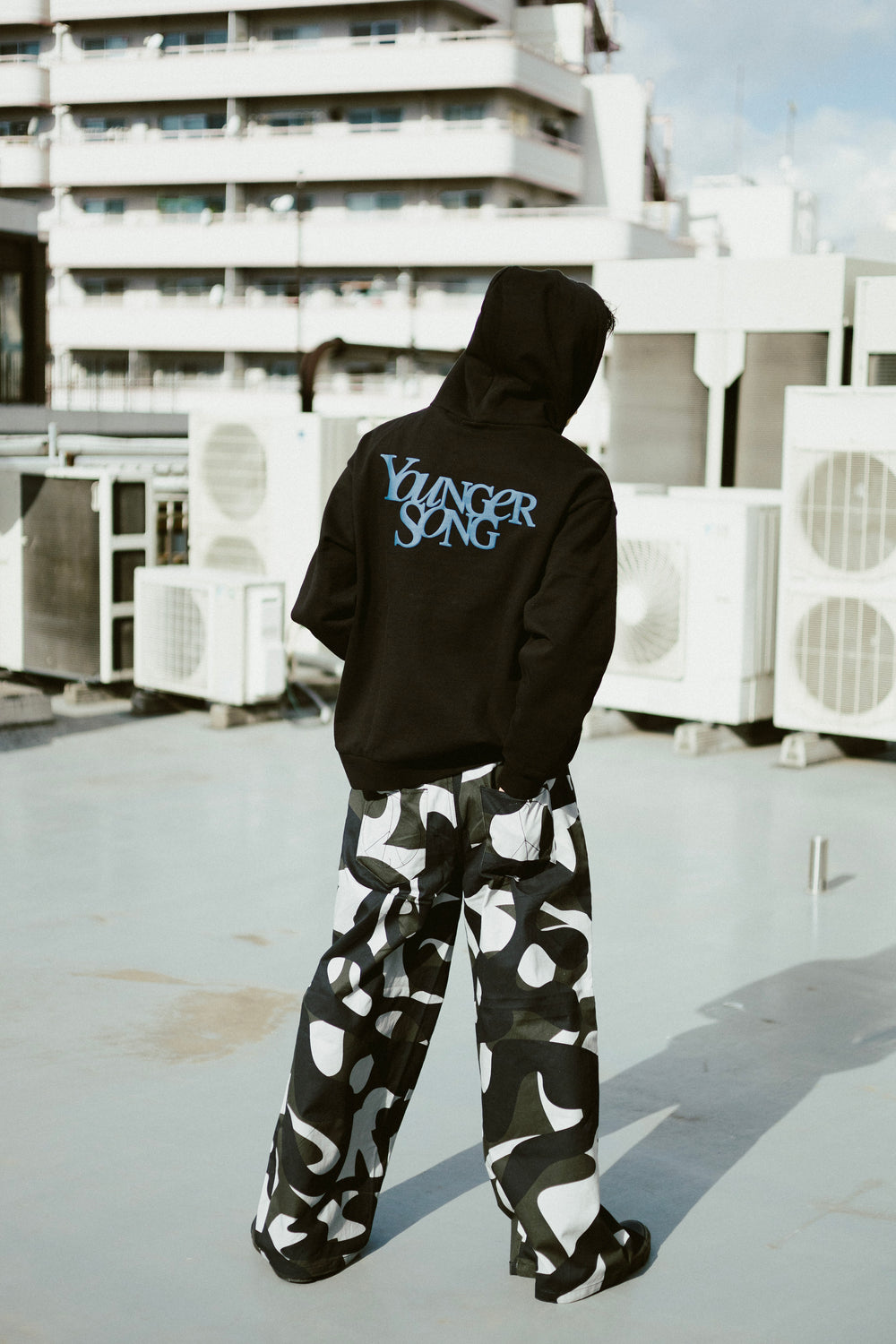 foaming universal logo hoodie – YZ