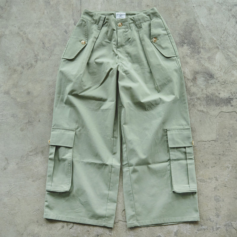 low cargo pocket military pants