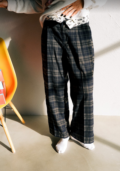 Hidden vector check pants