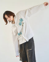 flower embroidery cut off stripe l/s shirt