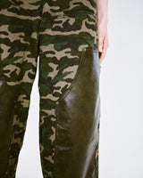 CAMO/Leather Docking Double Knee Baggy Trousersempty)