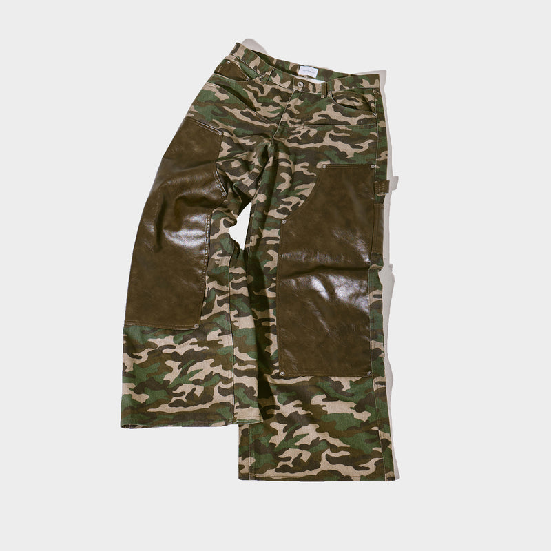 CAMO/Leather Docking Double Knee Baggy Trousersempty)