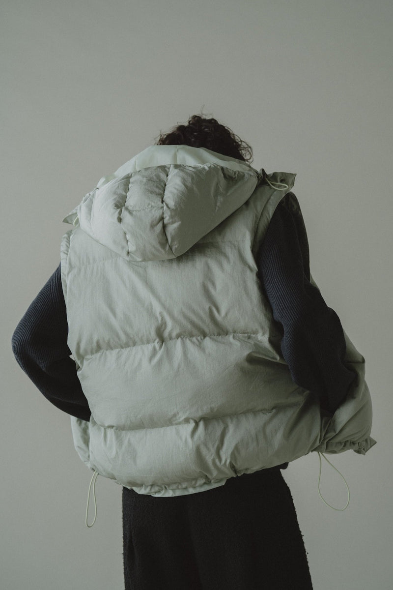 detachable sleeve 4way puffer jacket