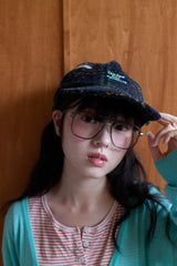 冬蛰黄色卡车的隐居CAP 