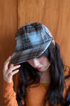 冬蛰黄色卡车的隐居CAP 