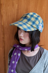 冬蛰黄色卡车的隐居CAP 