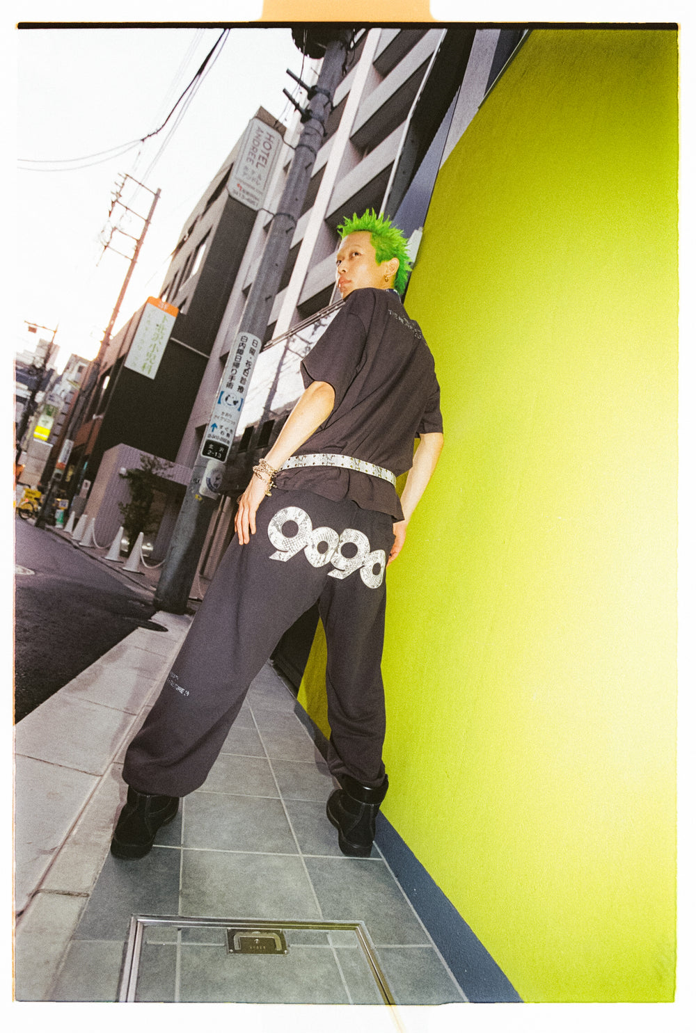 トップス 9090 Logo Light Sweat Pant& Logo Tee M 90 Logo Light Sweat Pants – YZ