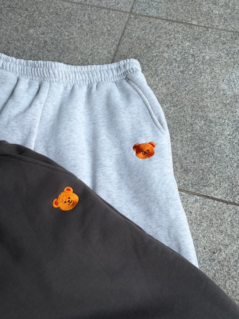 wiggle wiggle × HTH back logo sweat pants