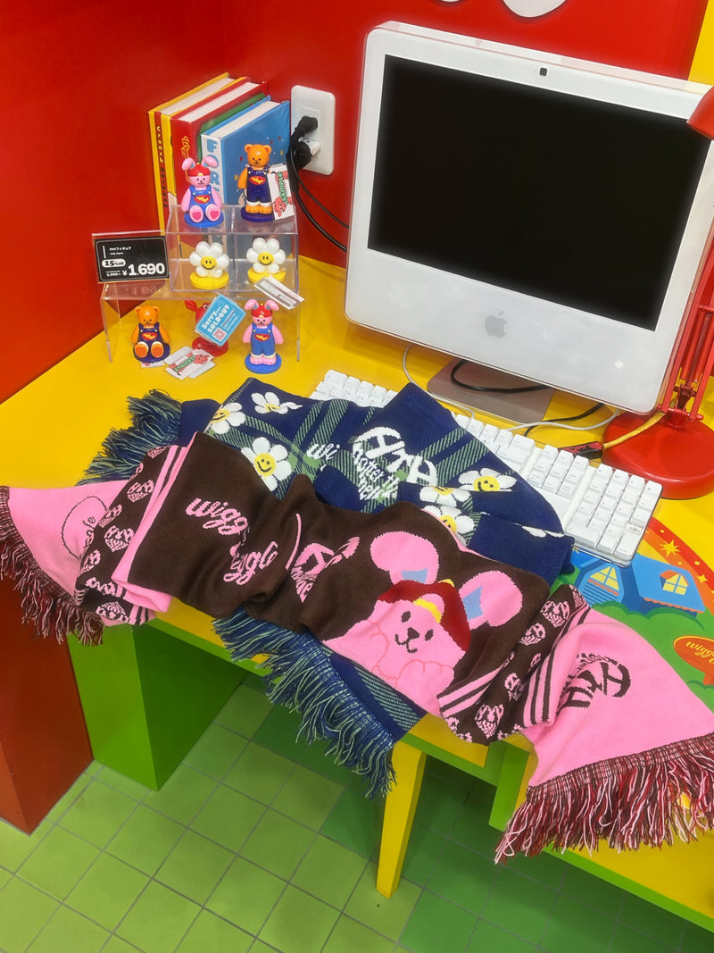 wiggle wiggle × HTH assortment design muffler