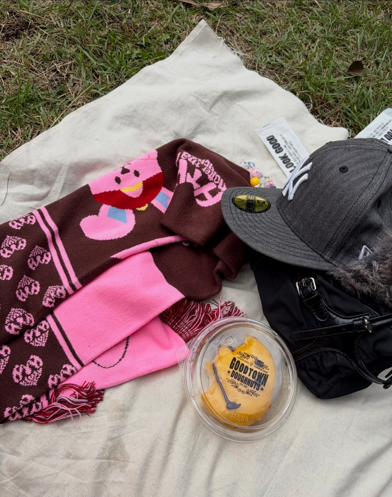 wiggle wiggle × HTH assortment design muffler