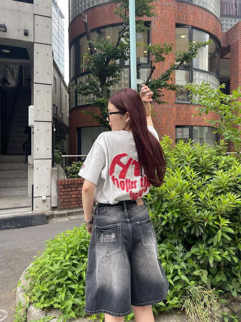 vintage like heart logo tee