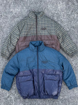 チェックのダウンジャケット 