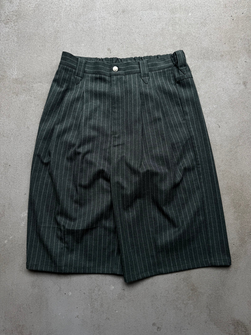 Wide-Pleated Striped Shorts – YZ