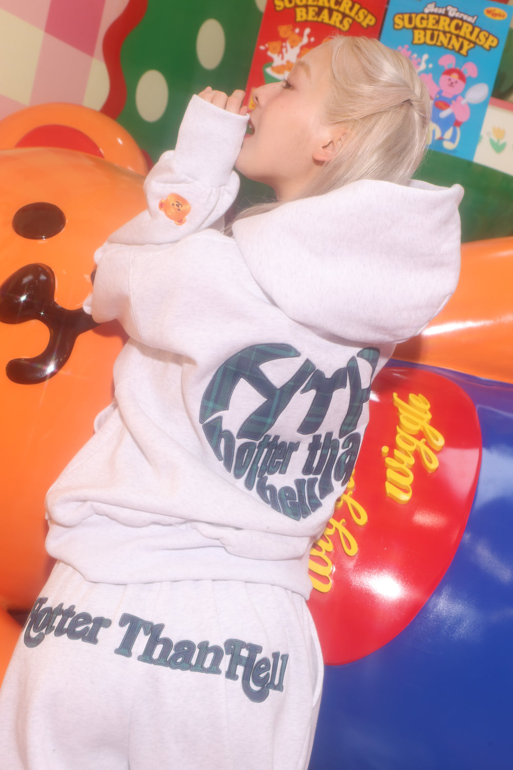 wiggle wiggle × HTH heart logo hoodie – YZ