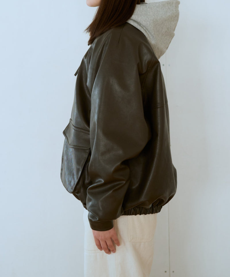 フェイクレザーブルゾン