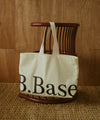 B.Base Typo Tote