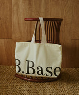 B.Base Typo Tote