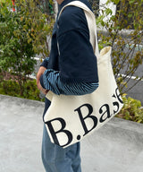 B.Base Typo Tote
