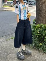 WB blasting jorts 