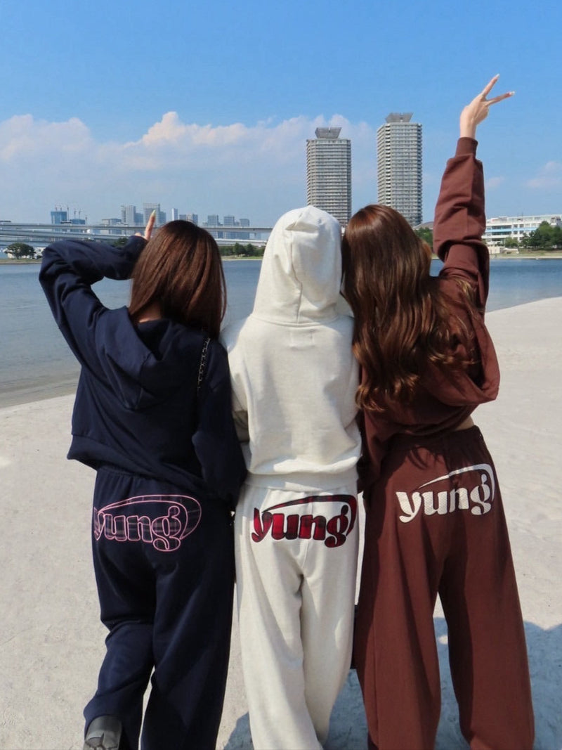 다양한 패턴의 yung 로고 집업 후디 