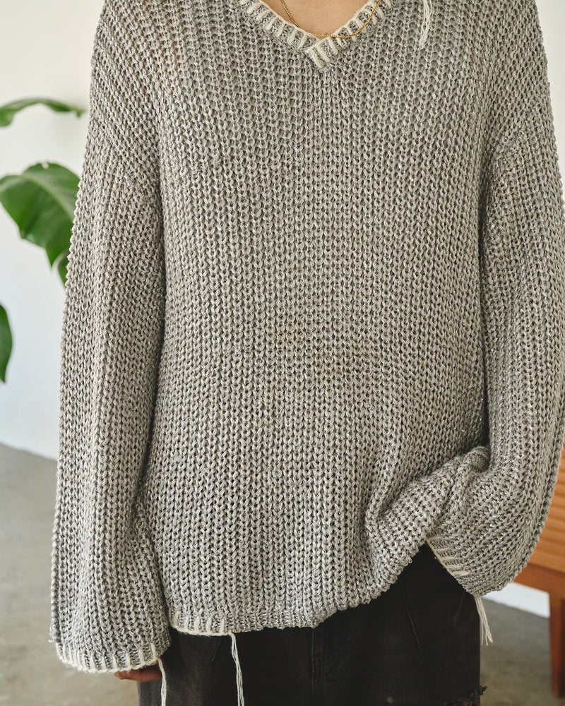 sparkle stitching v neck sweater