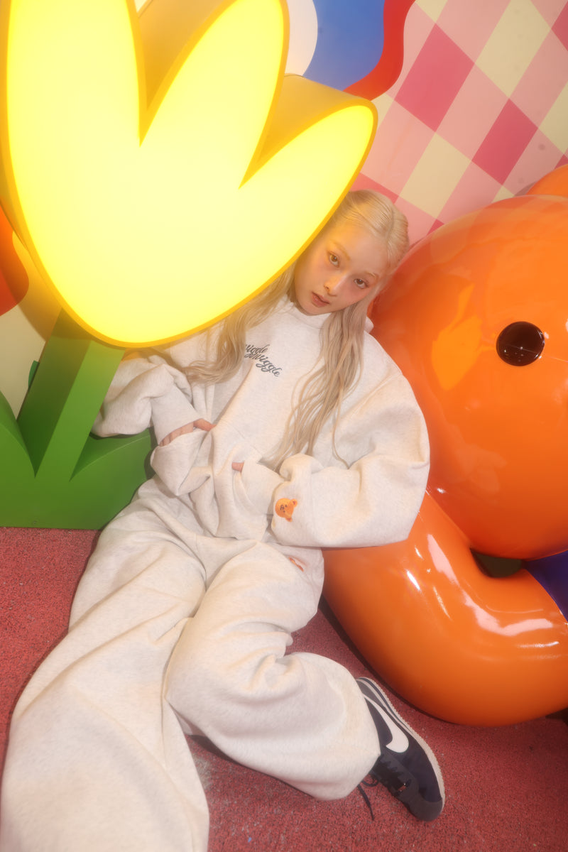 wiggle wiggle × HTH heart logo  hoodie