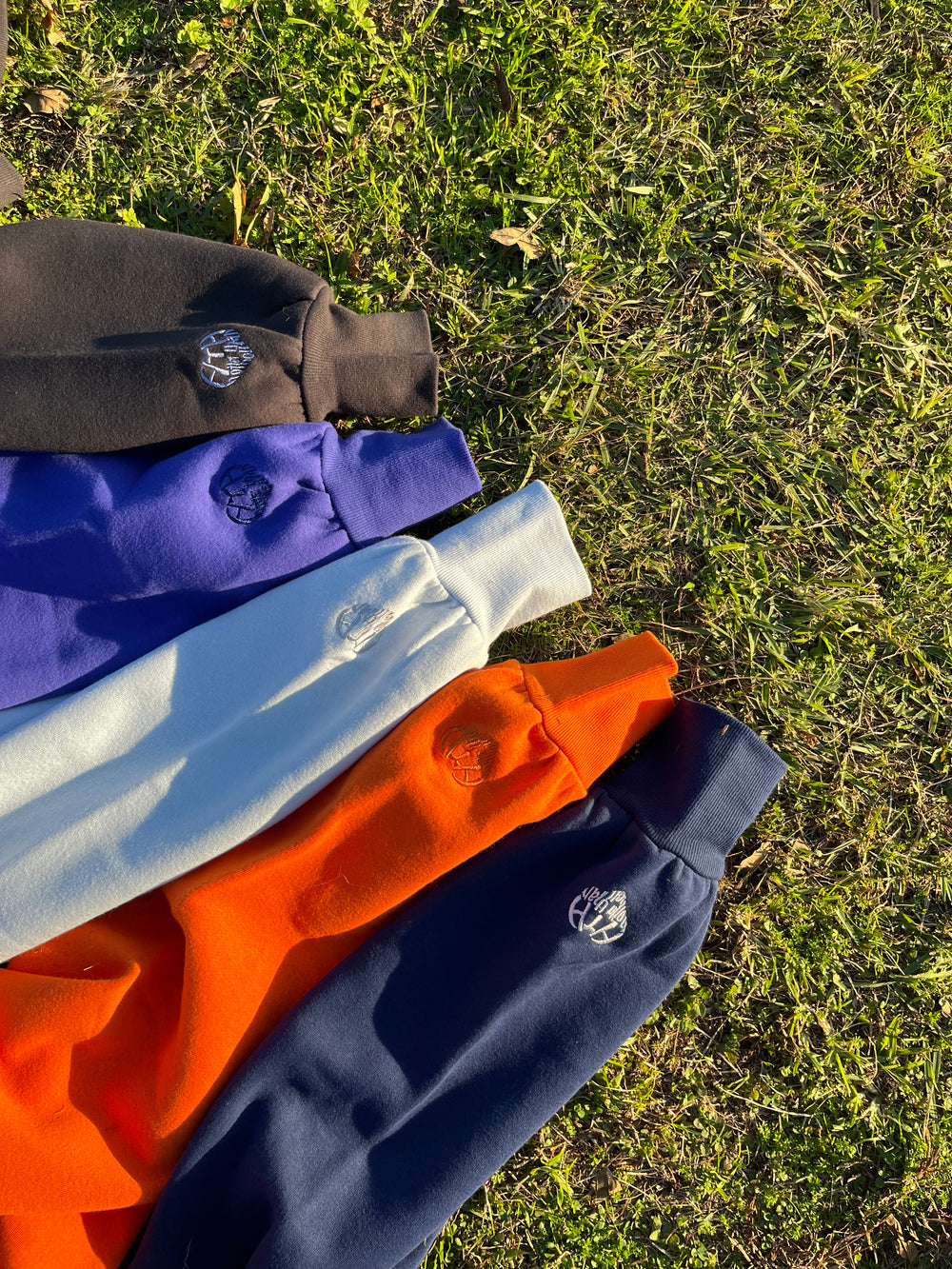 heart logo hoodie – YZ