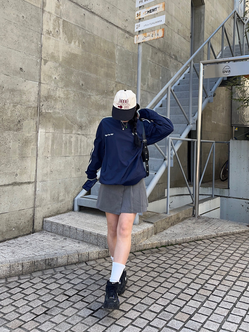 two point nylon pullover