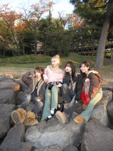 毛絨絨連帽羽絨夾克 