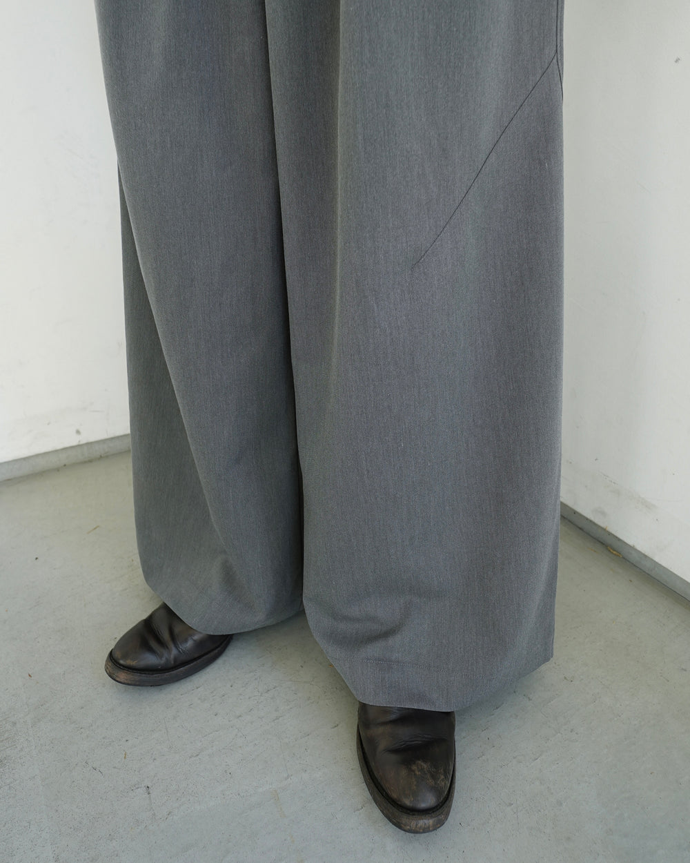 2Tuck Super Baggy Slacks – YZ