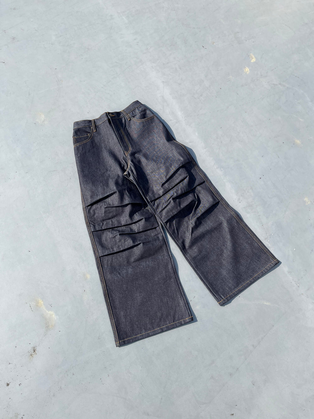 Rigid over tuck buggy denim – YZ
