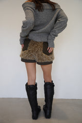 volume fur short pants