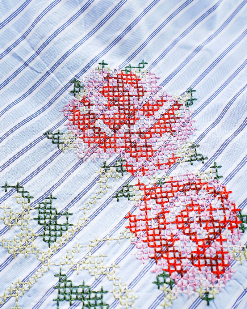 花刺繡切條條紋L/S襯衫