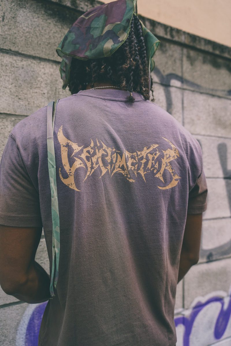 Tribal logo gradation tee