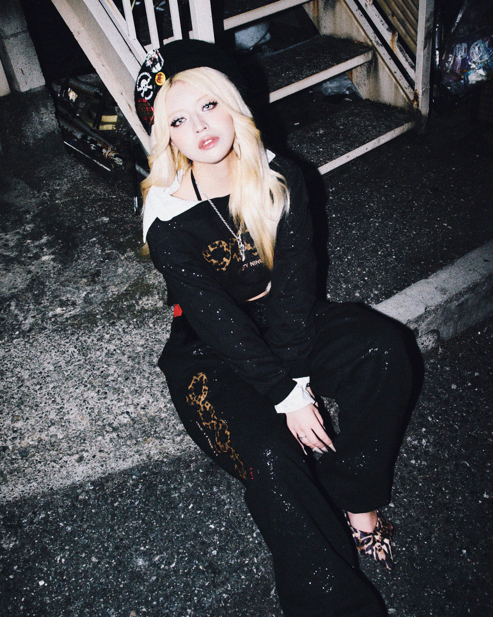 OG Logo Glitter Off-shoulder Sweat – YZ